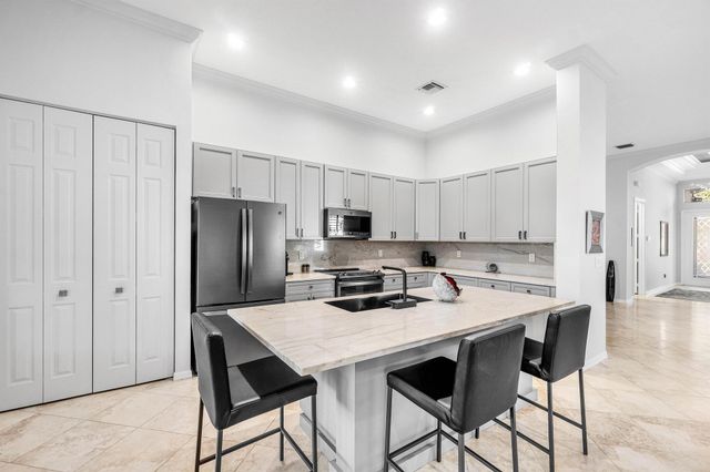 7880 New Holland Way, Boynton Beach, FL 33437