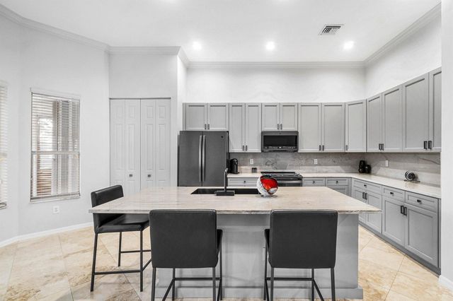 7880 New Holland Way, Boynton Beach, FL 33437