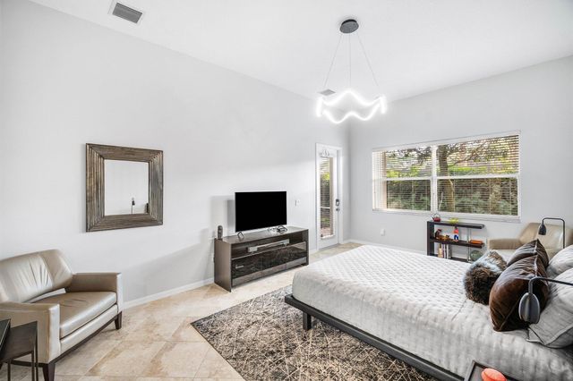 7880 New Holland Way, Boynton Beach, FL 33437