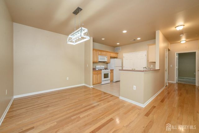 219 Sophee Lane, Lakewood, NJ 08701