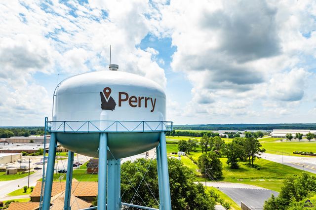 104 Scarecrow Lane, Perry, GA 31069