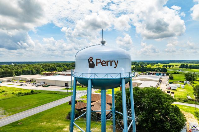 104 Scarecrow Lane, Perry, GA 31069