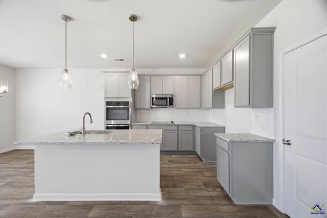104 Scarecrow Lane, Perry, GA 31069