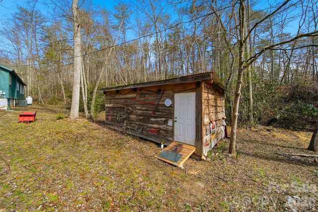 621 Wildlife Lake Road, Old Fort, NC 28762