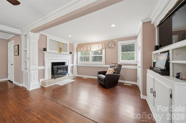 621 Wildlife Lake Road, Old Fort, NC 28762