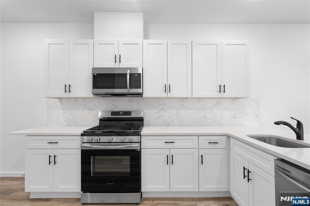 51 E Main Street 210, Bergenfield, NJ 07621