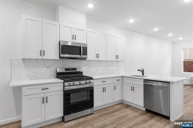 51 E Main Street 210, Bergenfield, NJ 07621