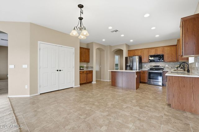 9917 E BARLEY Road, Florence, AZ 85132