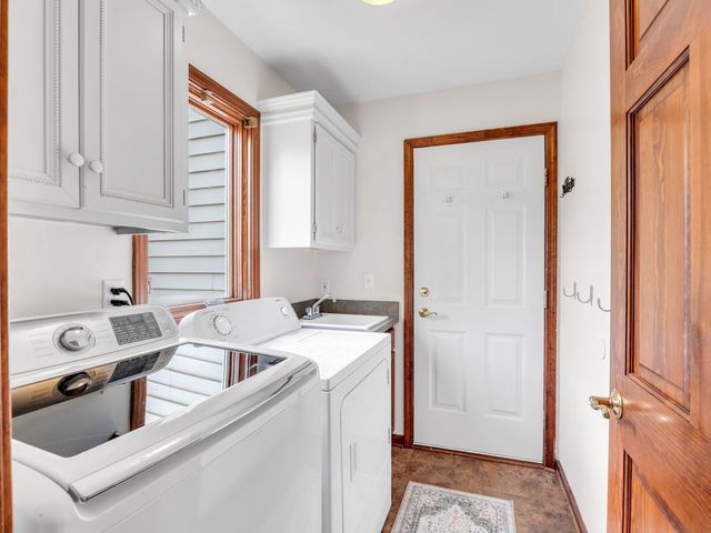 618 Birch Street, Sugar Grove, IL 60554