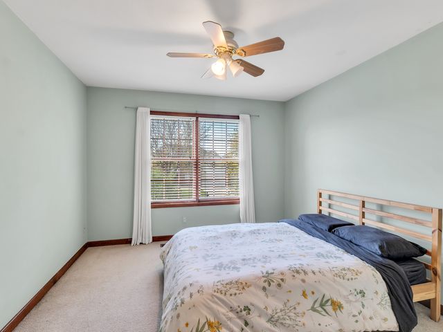 618 Birch Street, Sugar Grove, IL 60554