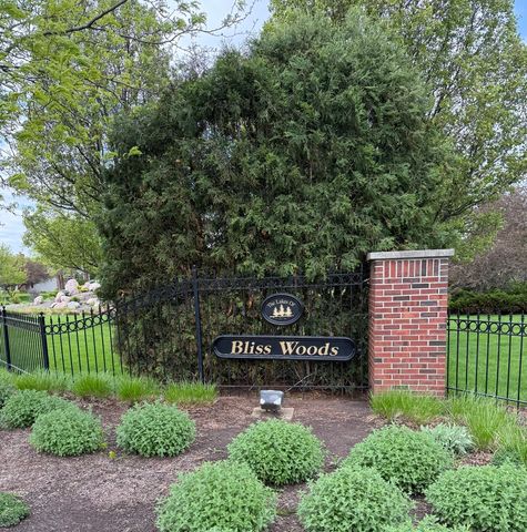618 Birch Street, Sugar Grove, IL 60554