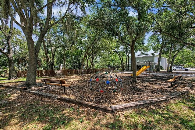 7434 E BANK DRIVE, Tampa, FL 33617