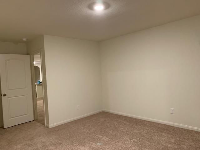 140 Allington CIR, Jarrell, TX 76537