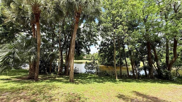 4055 W Mcnab Rd H206, Pompano Beach, FL 33069