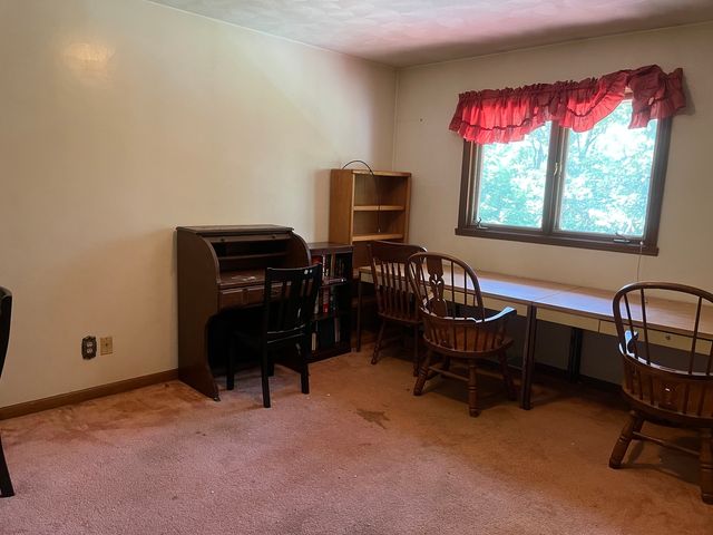 11738 Southgate Road, Roscoe, IL 61073