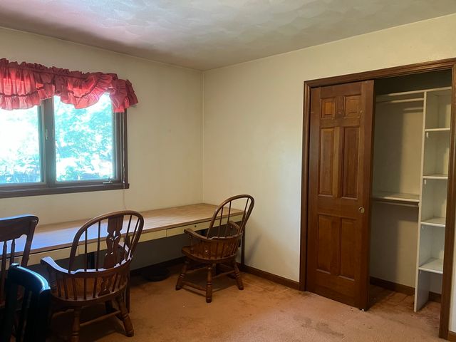 11738 Southgate Road, Roscoe, IL 61073