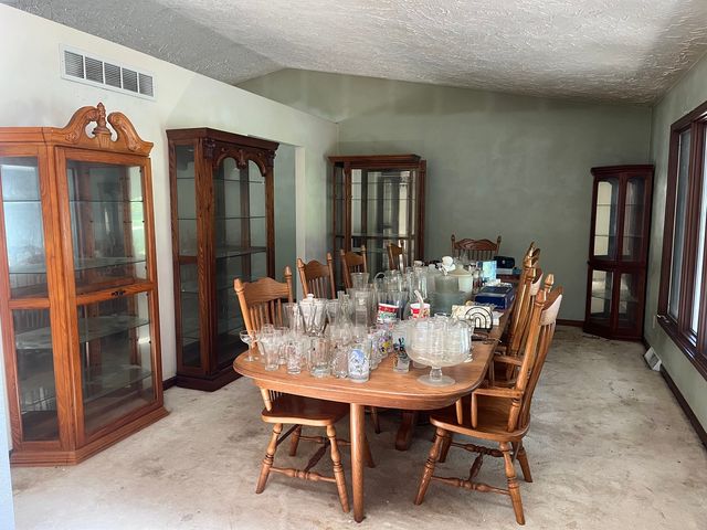 11738 Southgate Road, Roscoe, IL 61073