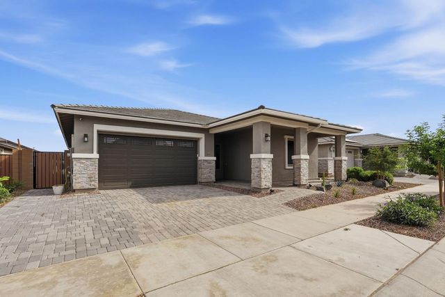 21842 E Stirrup Court, Queen Creek, AZ 85142