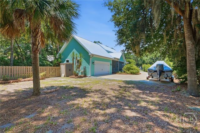 215 Goodman Drive, Midway, GA 31320