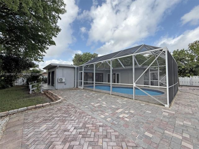 410 SW 56th Avenue, Plantation, FL 33317