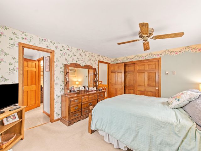 4 Mcquade Brook Road, Bedford, NH 03110