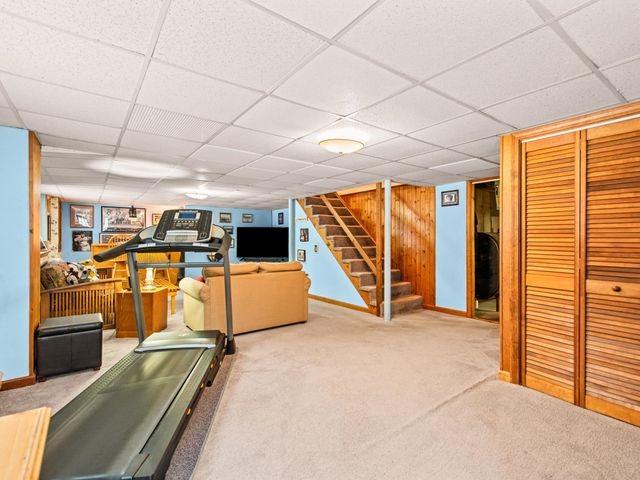 4 Mcquade Brook Road, Bedford, NH 03110