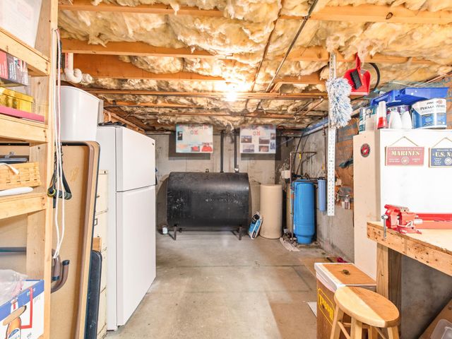 4 Mcquade Brook Road, Bedford, NH 03110