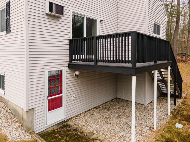 4 Mcquade Brook Road, Bedford, NH 03110