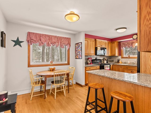 4 Mcquade Brook Road, Bedford, NH 03110