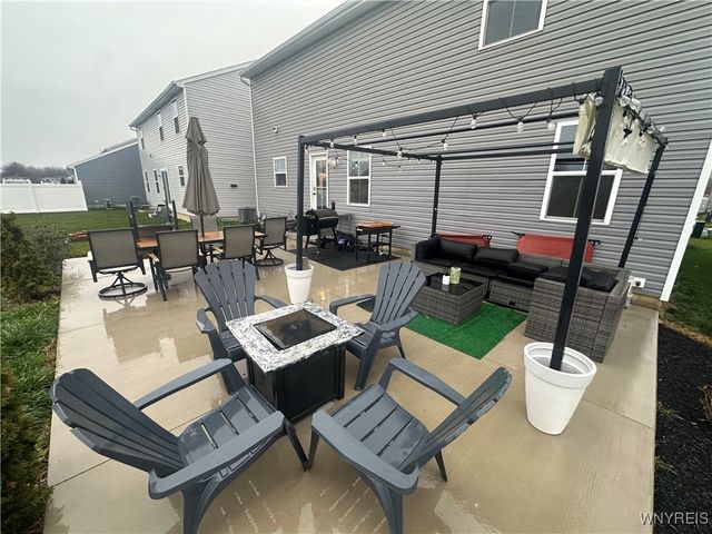 113 Winterbrook Drive, Amherst, NY 14228