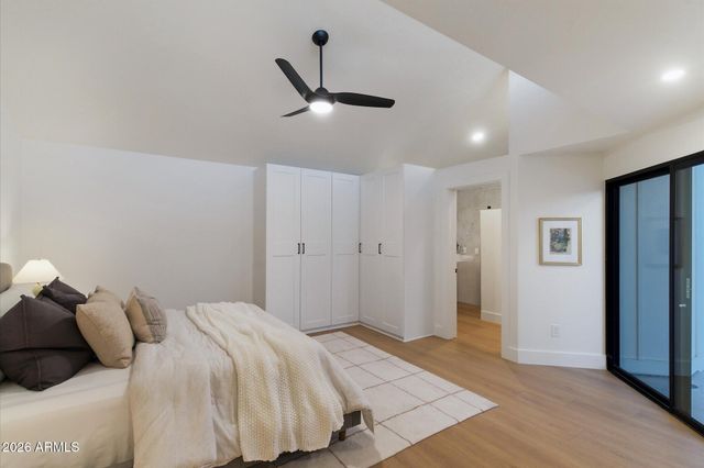 325 W LOMA Lane, Phoenix, AZ 85021