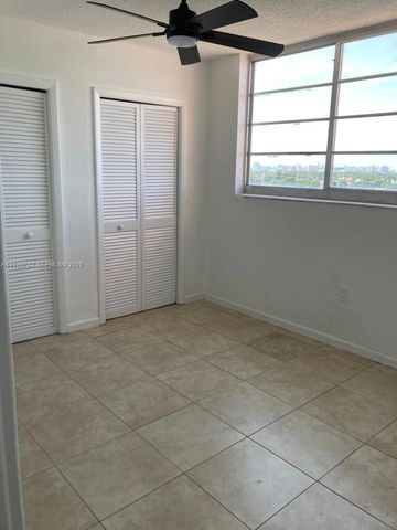 5050 NW 7th St 806, Miami, FL 33126