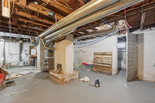 215 W Walnut Street, Belton, MO 64012