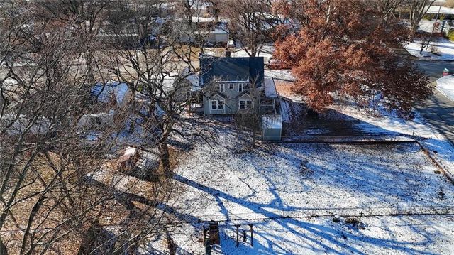 215 W Walnut Street, Belton, MO 64012