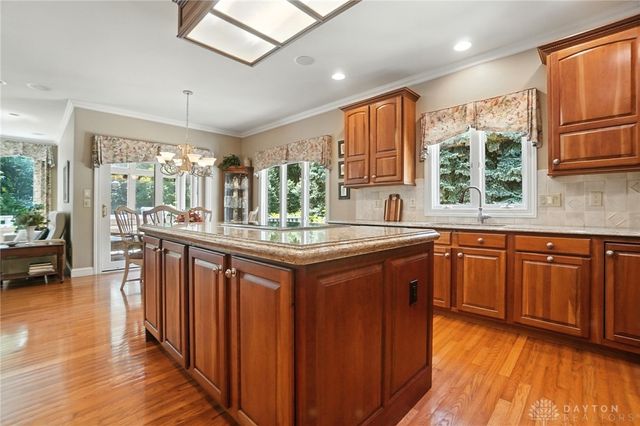 3905 Oakview Drive, Beavercreek, OH 45430