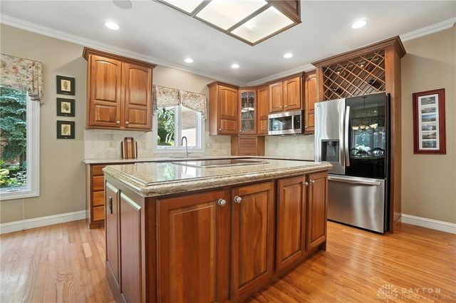 3905 Oakview Drive, Beavercreek, OH 45430