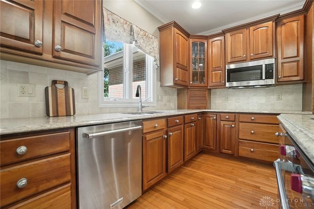 3905 Oakview Drive, Beavercreek, OH 45430