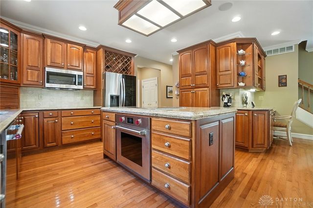 3905 Oakview Drive, Beavercreek, OH 45430