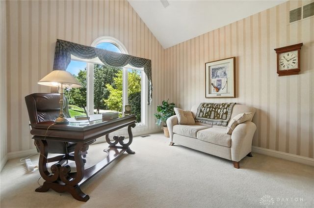 3905 Oakview Drive, Beavercreek, OH 45430