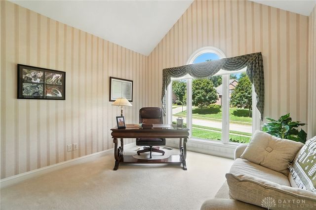 3905 Oakview Drive, Beavercreek, OH 45430