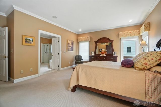 3905 Oakview Drive, Beavercreek, OH 45430