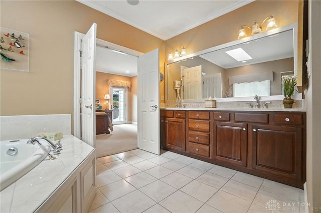 3905 Oakview Drive, Beavercreek, OH 45430