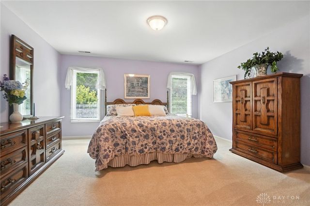3905 Oakview Drive, Beavercreek, OH 45430