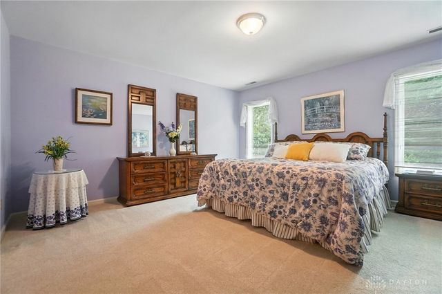 3905 Oakview Drive, Beavercreek, OH 45430