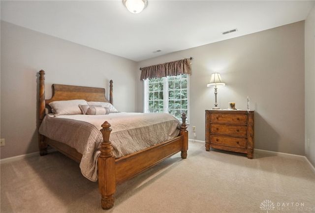 3905 Oakview Drive, Beavercreek, OH 45430