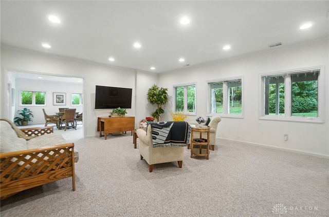 3905 Oakview Drive, Beavercreek, OH 45430