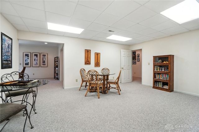 3905 Oakview Drive, Beavercreek, OH 45430