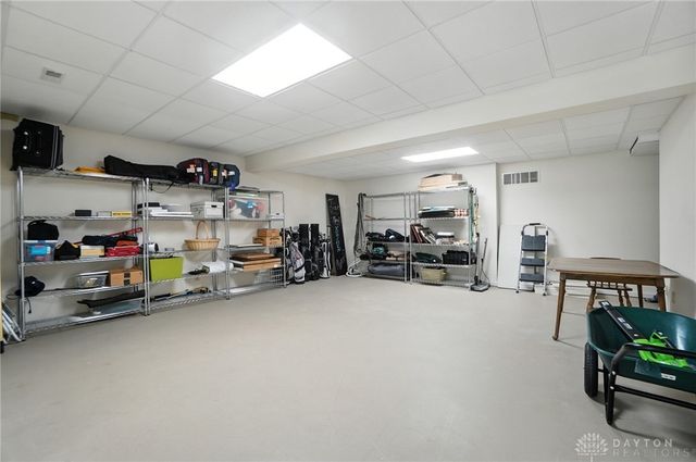3905 Oakview Drive, Beavercreek, OH 45430