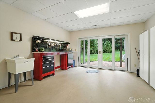 3905 Oakview Drive, Beavercreek, OH 45430