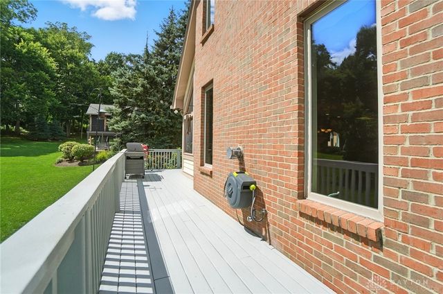 3905 Oakview Drive, Beavercreek, OH 45430